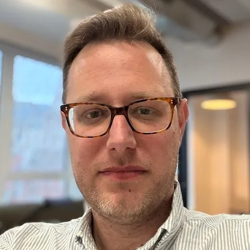 Simon Cole avatar
